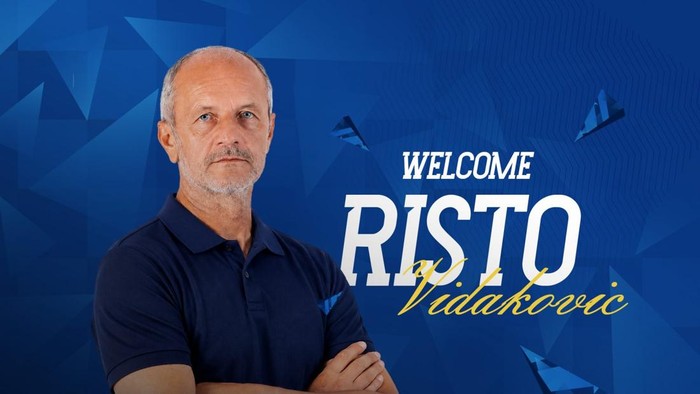 PSIM Jogja resmi memperkenalkan Risto Vidakovic sebagai pelatih kepala. PSIM Jogja resmi memperkenalkan Risto Vidakovic sebagai pelatih kepala.