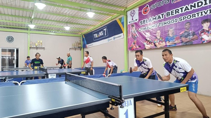 Persatuan Tenis Meja (PTM) Hasanah menggelar Kejuaraan Tenis Meja Ganda Open Tournament