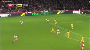 Scorpion Kick Giroud Buka Keran Gol Arsenal di 2017