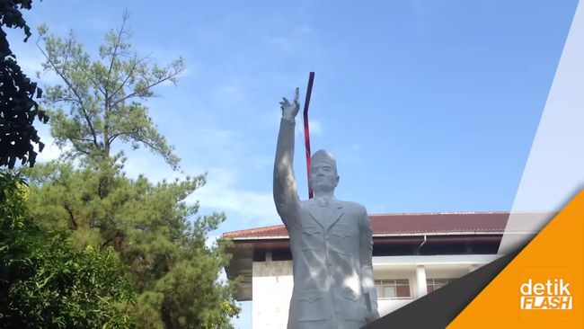'Bung Karno' Berdiri Gagah di Kampus IPDN