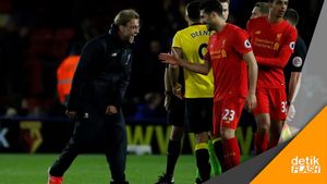 Gol Akrobat Emre Can Selamatkan Liverpool