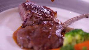 Panfried Beef Tenderloin Saus Rendang