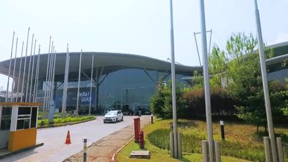 Mitsubishi Fuso Menghadirkan Colt Diesel Terpanjang di Dunia