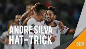  Pola Tiga Bek Bikin Milan Pesta Gol 