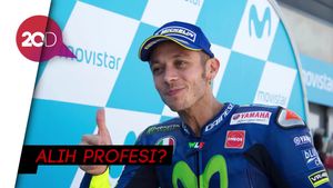 Aksi Ngebut Valentino Rossi dengan Ferrari