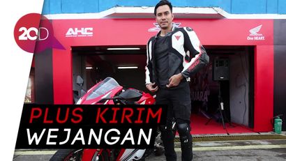 Saat Darius Sinathrya Menggeber Ketangguhan CBR250RR