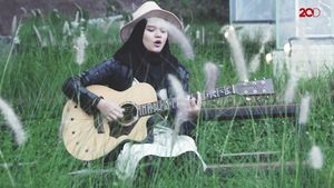 Kecintaan Sabine Fatimah Pada Musik