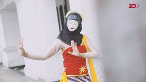 Kisah Penari Topeng di Tanah Rantau 