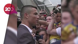 Momen Kedatangan Cristiano Ronaldo di Turin