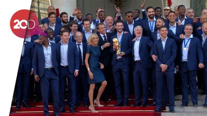 Puluhan Ribu Warga Prancis Sambut Kepulangan Les Bleus 