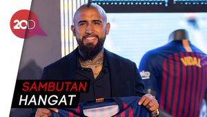  Begini Cara Pemain Barcelona Sambut Vidal