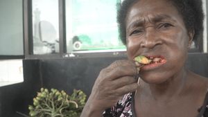 Budaya Sirih Pinang di Papua