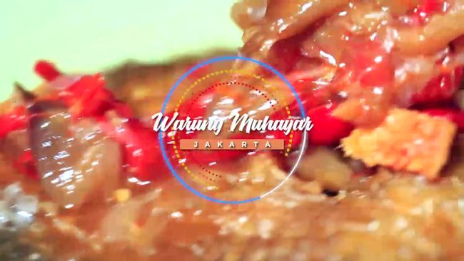 Warung Makan Sederhana yang Tidak Pernah Sepi Pengunjung