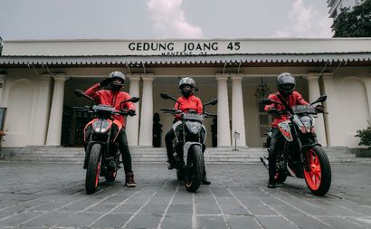 Semangat Sumpah Pemuda Riders Road Warriors KTM Duke 