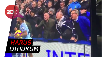Sterling Kena Ejekan Rasial Fans Chelsea, Klopp Beri Dukungan