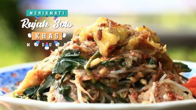 Rujak Soto Sensasi Kombinasi Rujak Petis Dan Soto Madura