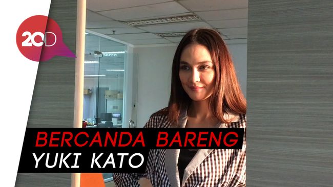 Luna Maya Lagi-lagi Sindir Reino Barack dan Syahrini?