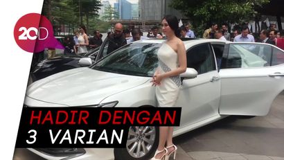 Sangar! Camry Rp 600 Jutaan Resmi Mengaspal di Indonesia