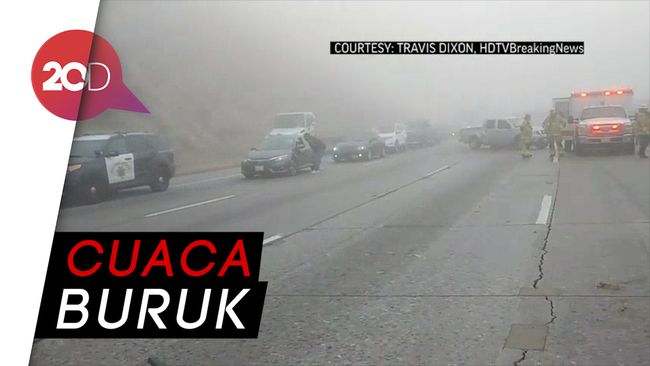 Tol Tertutup Kabut Tebal, Kecelakaan Beruntun Terjadi