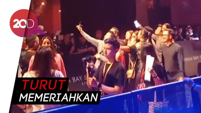 Gaya Artis Indonesia di Red Carpet Captain Marvel Gaya Artis Indonesia di Red Carpet Captain Marvel