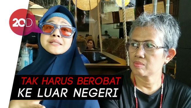 Alasan Ria Irawan Percaya Diri Berobat Kanker di Dalam Negeri