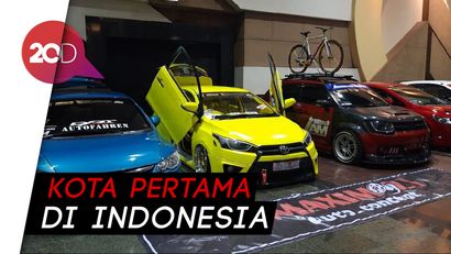 Gokil! Ada Pameran Modifikasi Mobil Terbesar di Surabaya