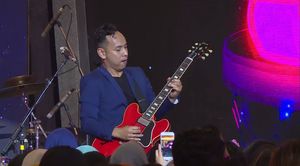 Selamat Malam Dunia Jadi Closingan Epic di dHot Music!