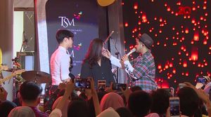 Romantis! Yovie & Nuno Kasih Janji Suci Ke Pengunjung