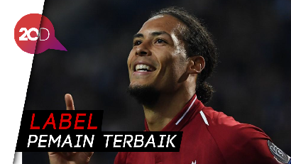 Van Dijk Sabet Gelar PFA Player of The Year