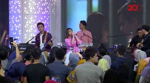 Galau Bareng Geisha di Panggung NgintipMusica