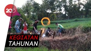 Ngabuburit Sambil Main Bontosan Ala Anak Ponorogo