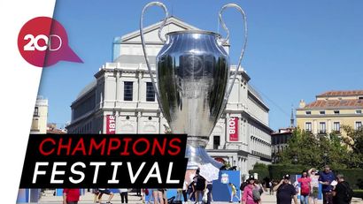  Trofi Liga Champions Raksasa Mejeng di Kota Madrid
