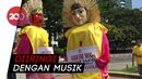 Kawal Sidang MK, Massa Kuning-kuning Bawa Ondel-ondel Kawal Sidang MK, Massa Kuning-kuning Bawa Ondel-ondel