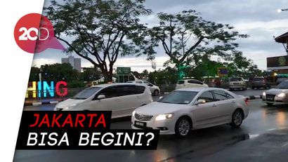 Coba Lihat, Begini Tertibnya Lalu Lintas di Negeri Tetangga