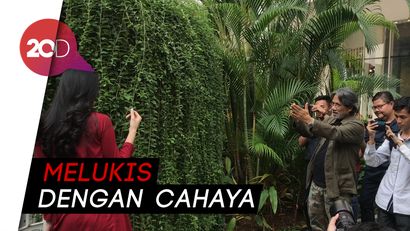 Tips Fotografi Menggunakan Ponsel ala Fotografer Darwis Triadi