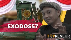 Merdeka! Ini Sepatu Kulit Bermotif Peta Indonesia