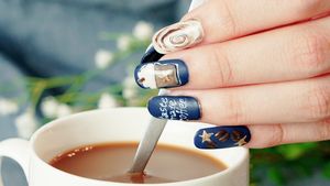 Inspirasi Nail Art Kopi yang Unik, Coba Yuk!
