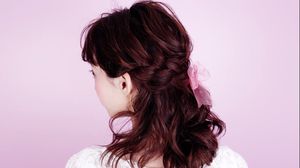 Tampil Beda dan Girly dengan Braid Hair yang Cute Ini