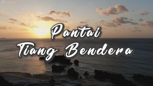 Pantai dengan Tiang Bendera Kuno Ada di Pulau Rote!