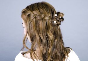 Model Rambut Loose Waterfall yang Unik dan Cantik