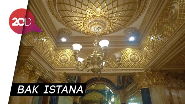 Rumah berlapis emas di palu