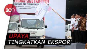 Jokowi Lepas Ekspor Perdana 6.000 Mobil Pikap ke Filipina