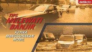 Tips Bagi Pengendara Mobil Ketika Melewati Banjir