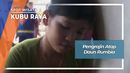 Pengrajin Atap Daun Rumbia Desa Arang Limbung Sungai Kapuas Kubu Raya Pengrajin Atap Daun Rumbia Desa Arang Limbung Sungai Kapuas Kubu Raya