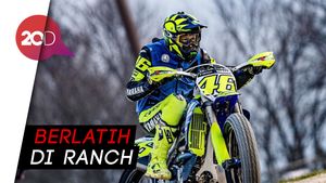 Saat Rossi Geber Motocross Miliknya