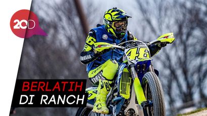 Saat Rossi Geber Motocross Miliknya