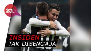 Waduh, Ronaldo dan Dybala Kedapatan Ciuman  