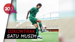 Irfan Bachdim Resmi Berseragam PSS Sleman
