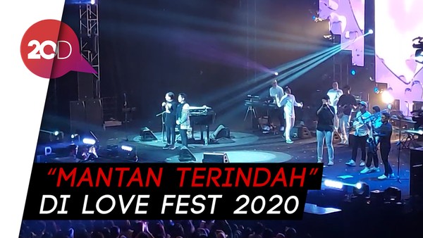 Yovie & Arsy Ajak Penonton Nyanyikan Lagu Kebangsaan Patah Hati