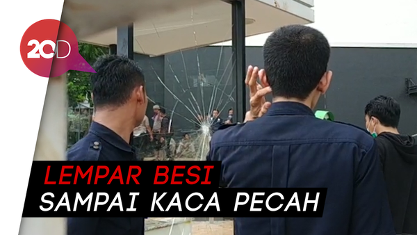 Kronologi Penyerbuan Mal AEON JGC Cakung Versi Karyawan